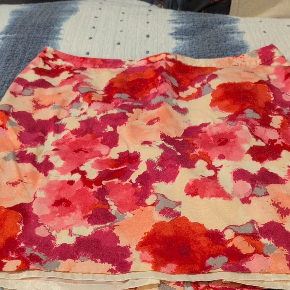 Van Heusen Floral Mini Skirt - Pink and Red